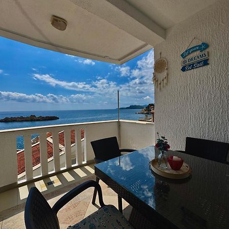 Pine&Sea Beach Retreat Sveti Stefan Exteriér fotografie