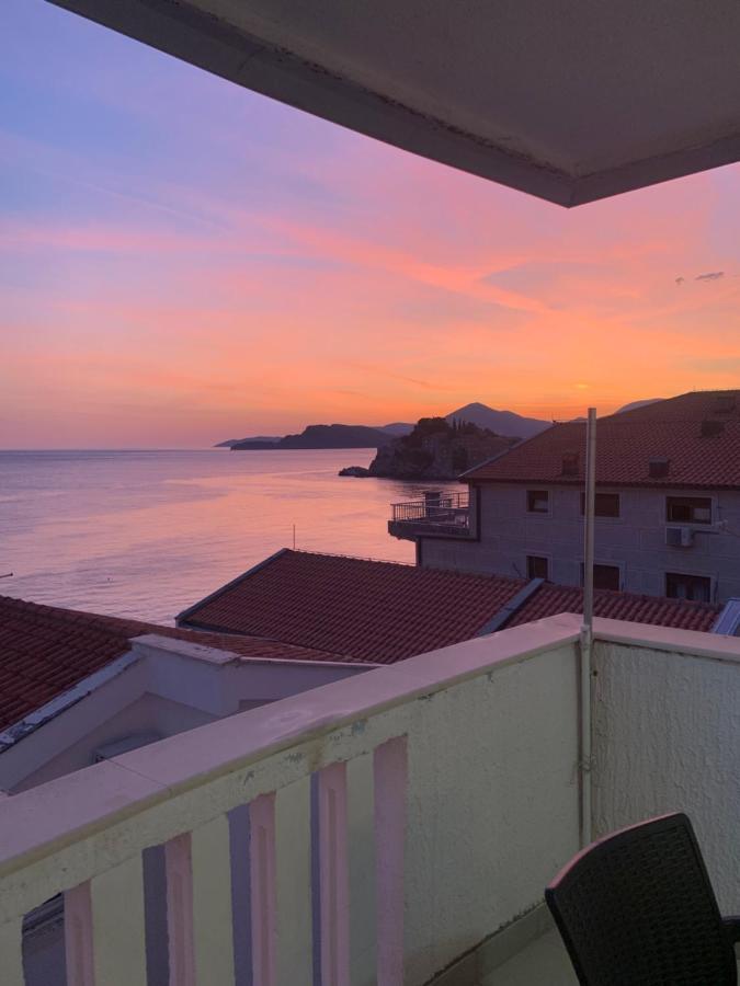 Pine&Sea Beach Retreat Sveti Stefan Exteriér fotografie