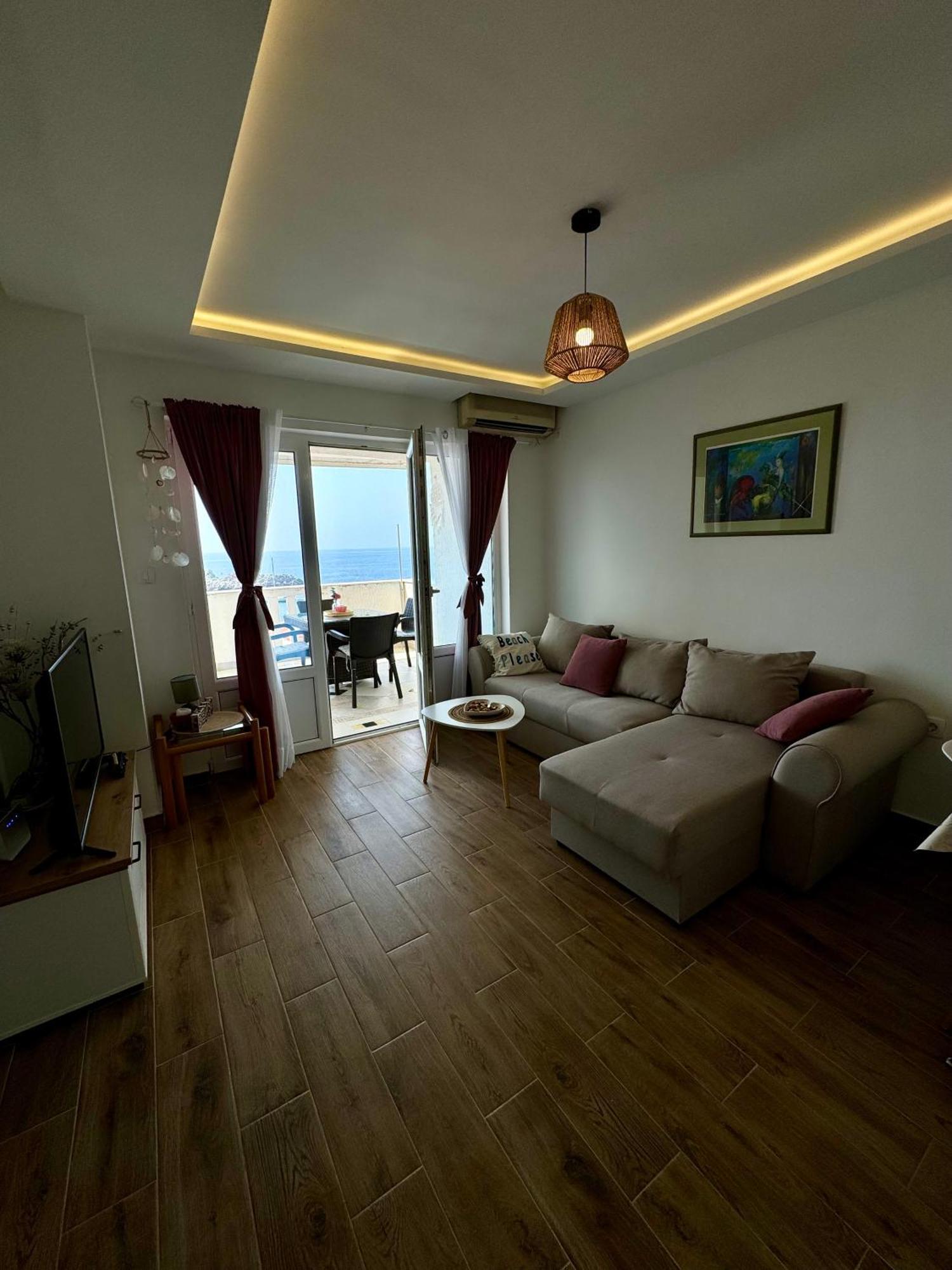 Pine&Sea Beach Retreat Sveti Stefan Exteriér fotografie