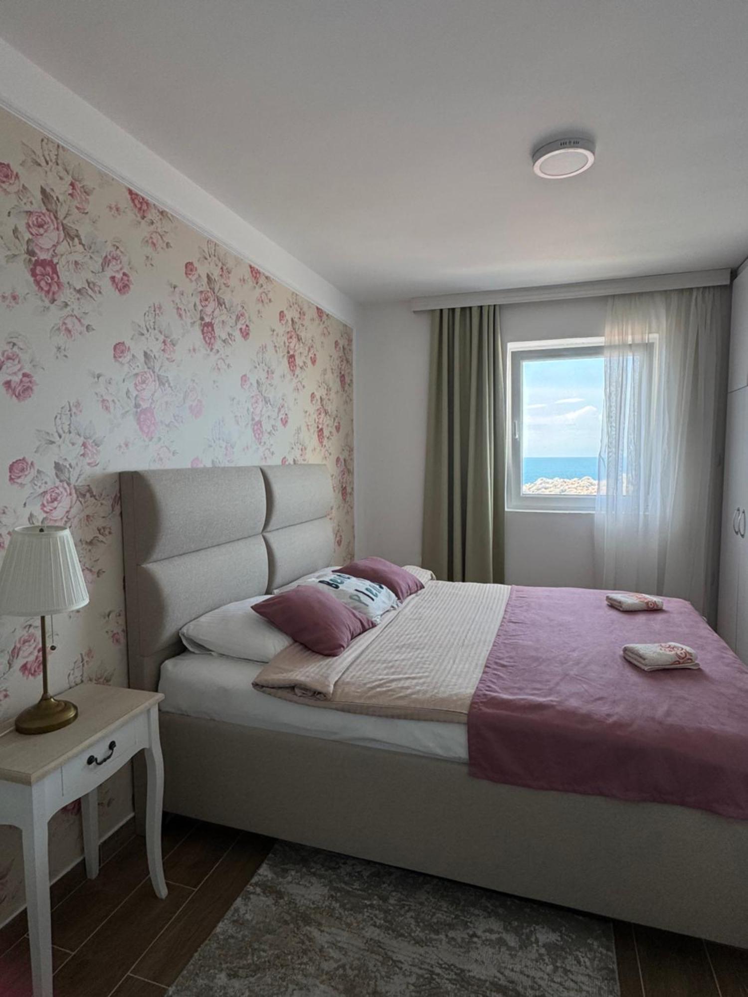 Pine&Sea Beach Retreat Sveti Stefan Exteriér fotografie